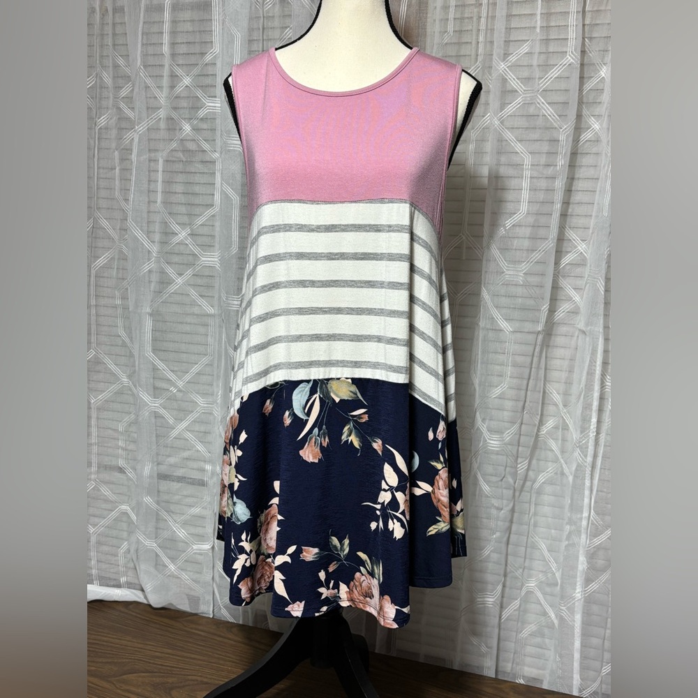 Bella is Sz Med Pink and Navy Floral Striped Tank Dress 31” L 19” p2p